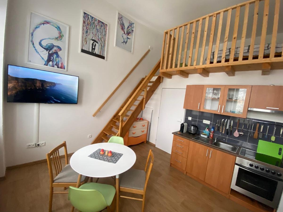 Apartman V Lesni Jablonec nad Nisou Exterior foto